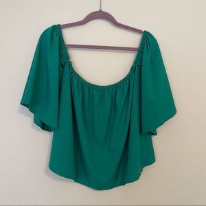 OFF THE SHOULDER FLOWY TOP